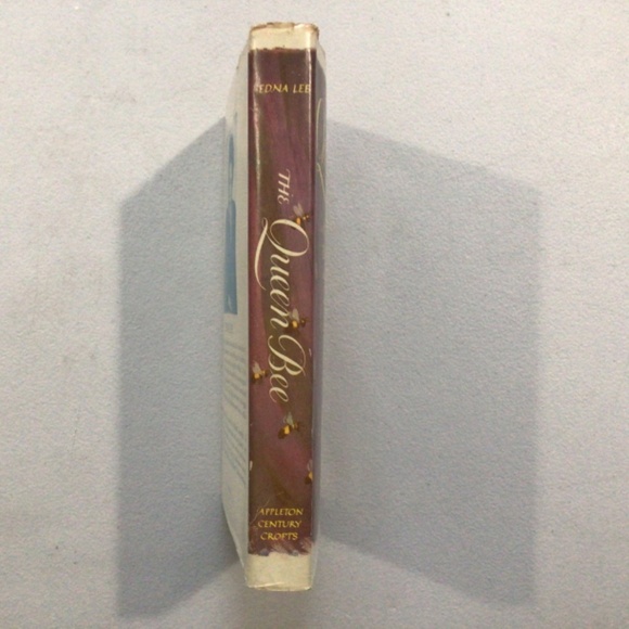 The Queen Bee by Edna Lee Vintage Hardcover Book - Picture 8 of 12